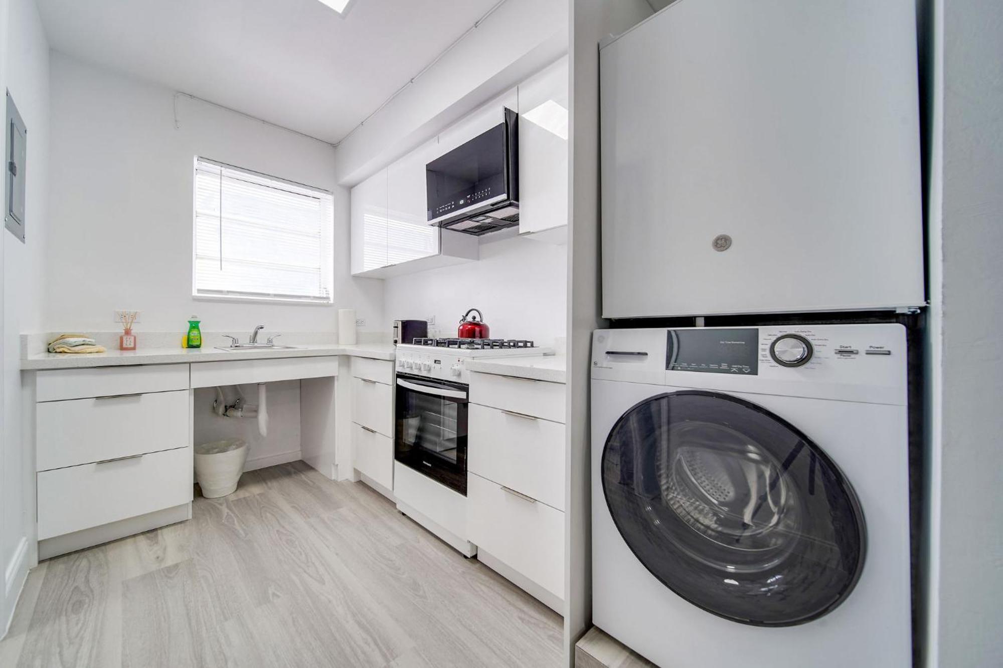 Deco Beachside Apt, W/2 Queen Beds, Washer/Dryer Майами-Бич Экстерьер фото